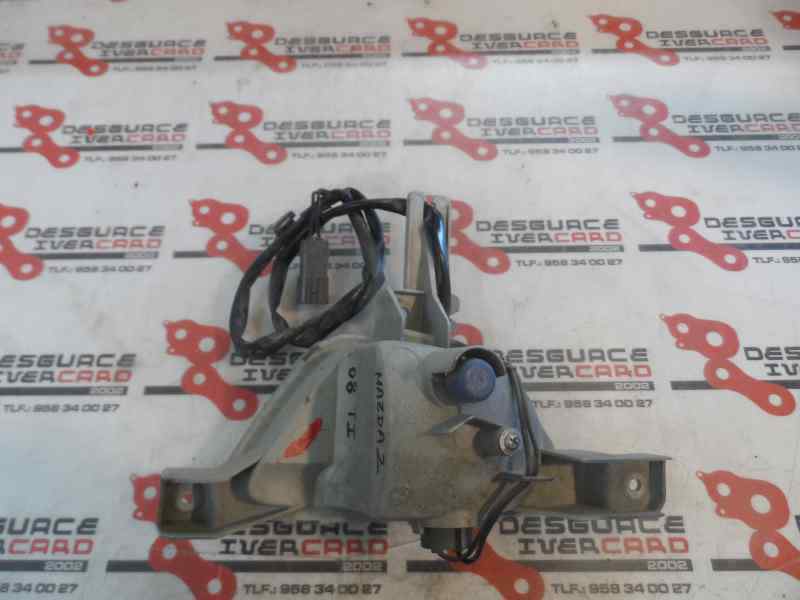 FARO ANTINIEBLA TRASERO IZQUIERDO MAZDA 2 1.3 MT 84CV