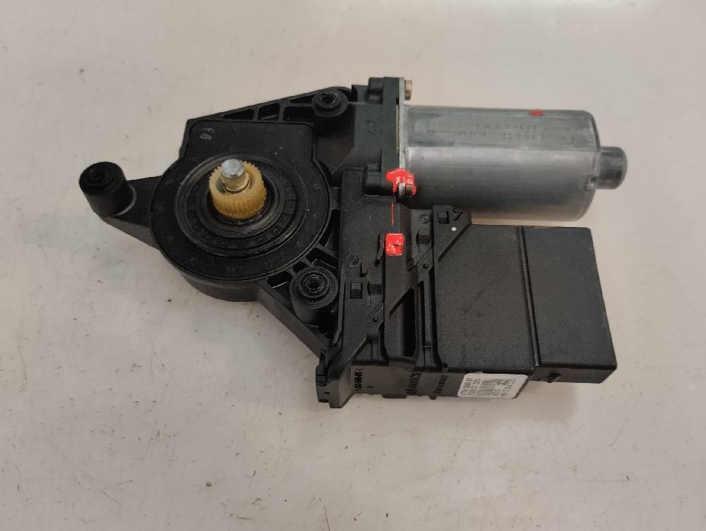 MOTOR ELEVALUNAS TRASERO IZQUIERDO VOLKSWAGEN PASSAT 1.9 TDI 6MT 130CV