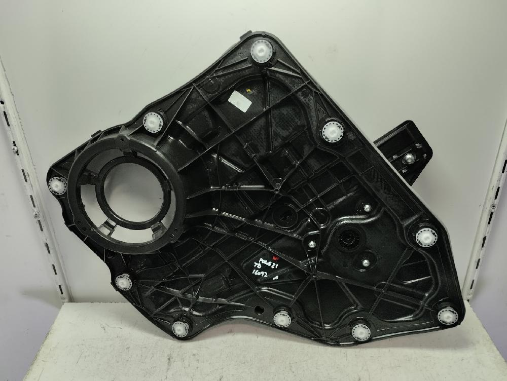 ELEVALUNAS TRASERO DERECHO FORD FOCUS 2021 1.0 ECOBOOST MT 100CV | 74KW