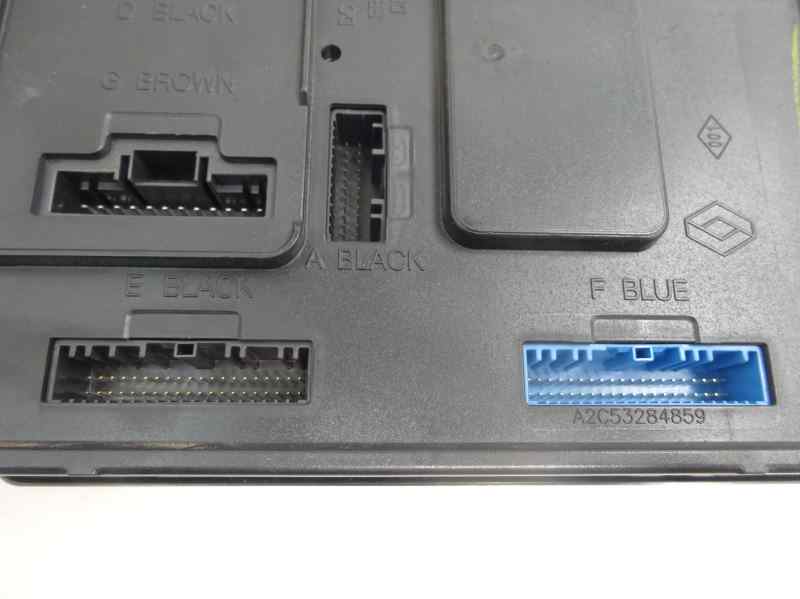 CAJA RELES FUSIBLES RENAULT MEGANE 2009 1.5 DCI MT 106CV