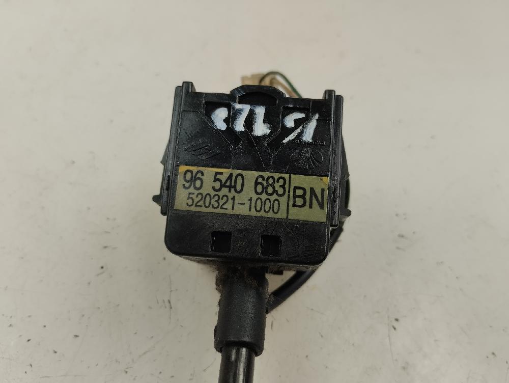 MANDO LUCES DAEWOO KALOS 2004 1.4 MT 94CV