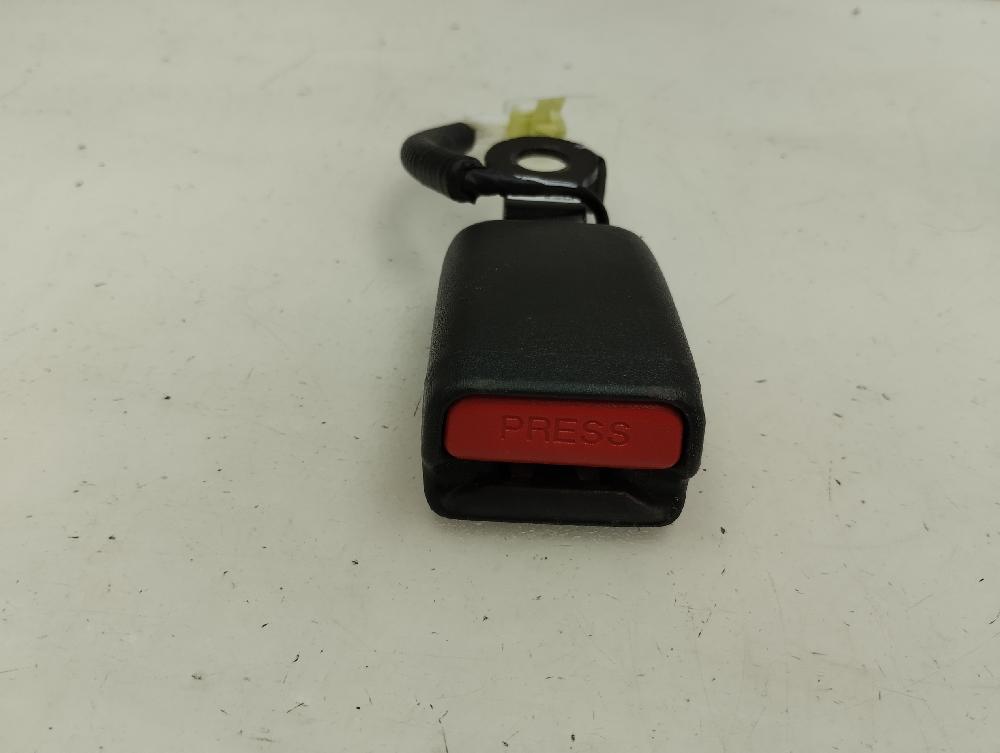 ANCLAJE CINTURON TRASERO IZQUIERDO HYUNDAI TUCSON 1.6 MT 132CV