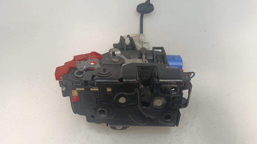 CERRADURA PUERTA TRASERA IZQUIERDA VOLKSWAGEN JETTA 1.6 TDI MT 105CV