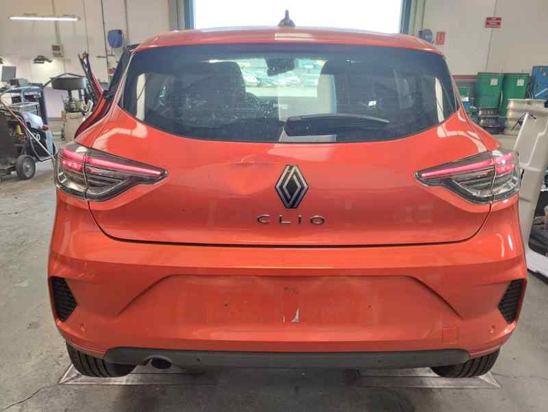 CAPOT RENAULT CLIO 2024 1.5 MT 101CV