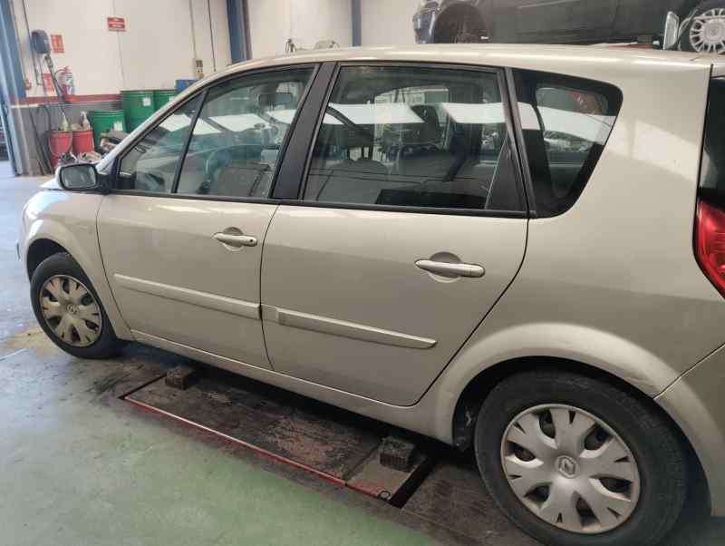 PILOTO TRASERO IZQUIERDO RENAULT SCENIC 2007 1.5 DCI MT 105CV