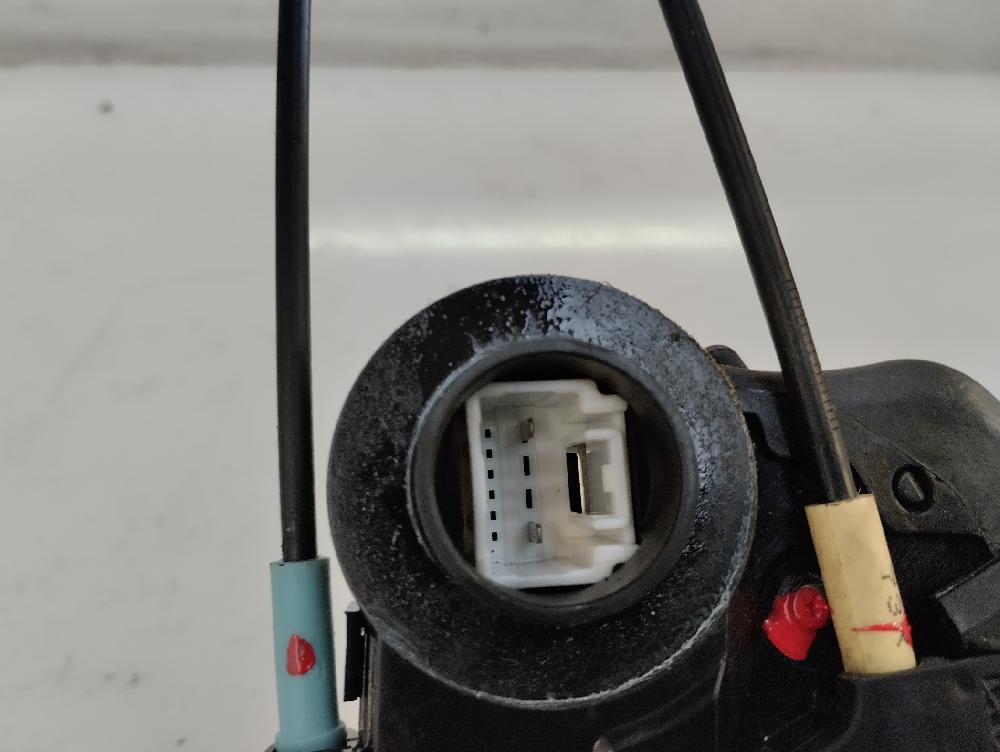 CERRADURA PUERTA TRASERA DERECHA TOYOTA URBAN CRUISER 1.4 CRDI MT 4WD 90CV