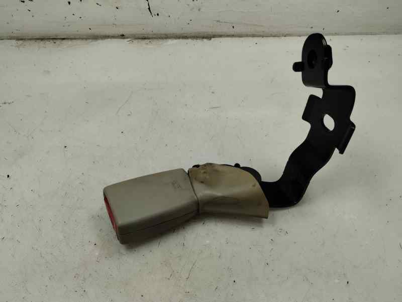 ANCLAJE CINTURON TRASERO DERECHO TOYOTA AVENSIS 2.0 D MT 116CV | 85KW