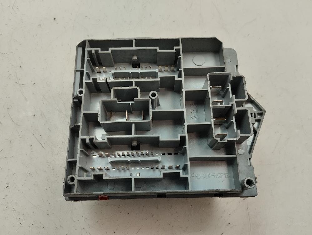 CAJA RELES FUSIBLES LANCIA THESIS 2.4JTD MT 150CV