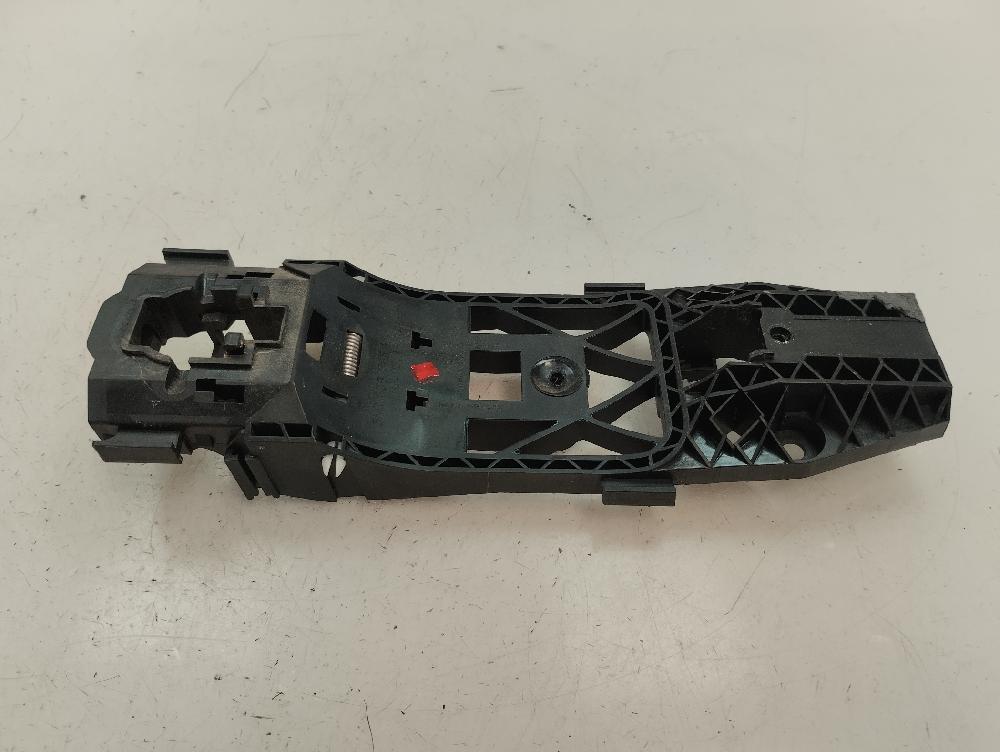 SOPORTE MANETA EXTERIOR DELANTERA DERECHA SEAT IBIZA 1.0 TSI MT 95CV