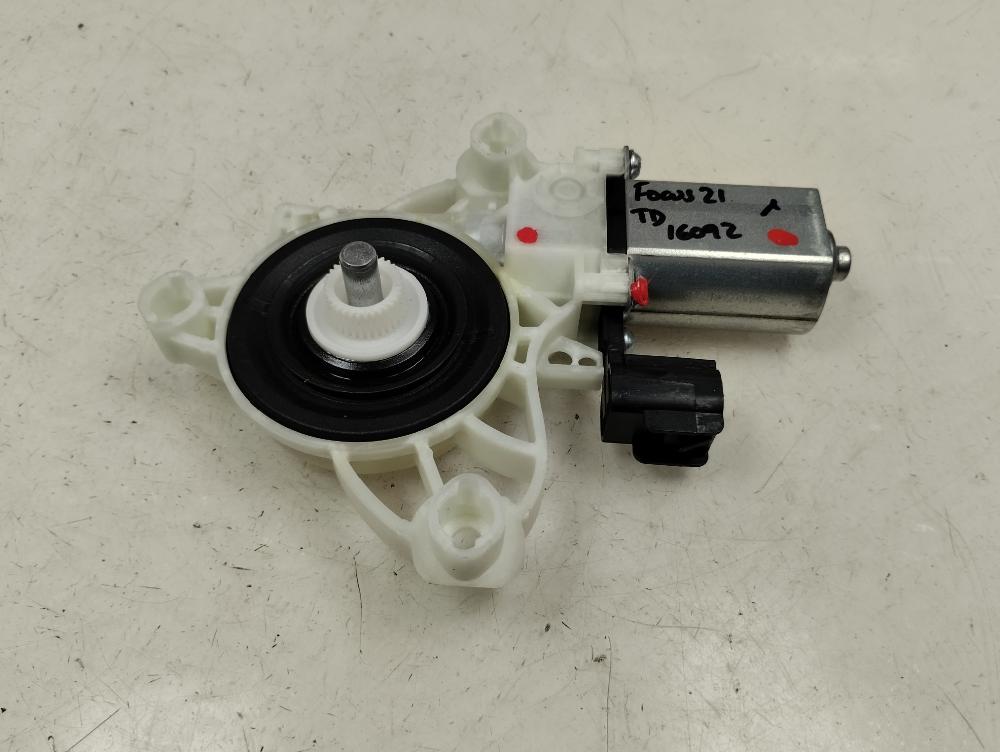 MOTOR ELEVALUNAS TRASERO DERECHO FORD FOCUS 2021 1.0 ECOBOOST MT 100CV | 74KW