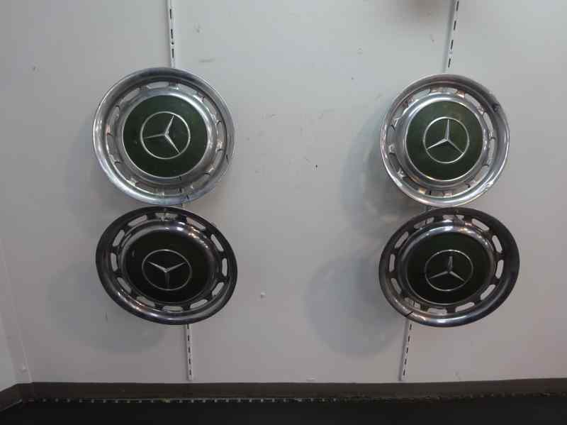 TAPACUBOS MERCEDES BENZ CLASE E 1977 2.0 E 220 D 4MT 60CV