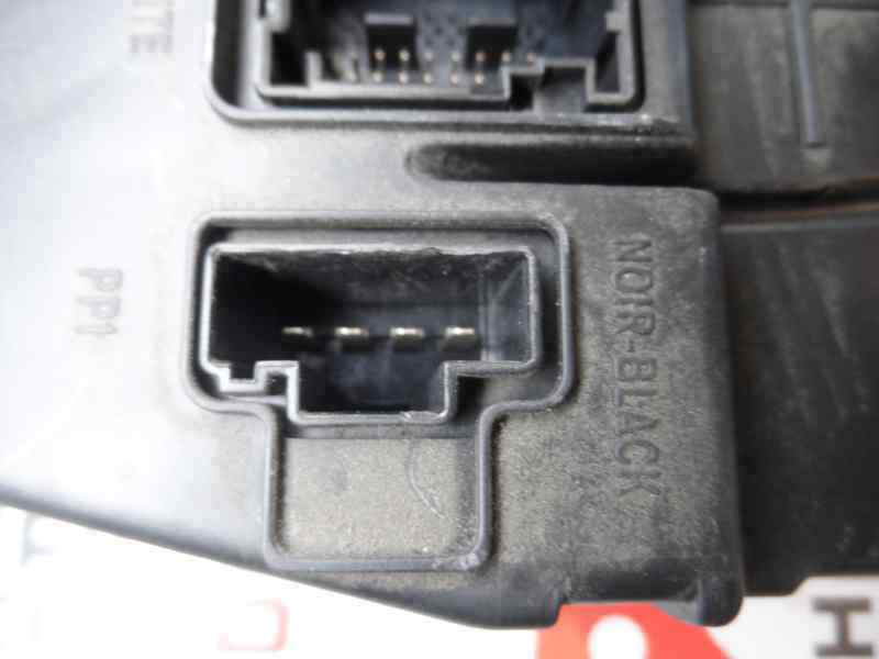 CAJA RELES FUSIBLES RENAULT MEGANE 2003 1.5 DCI MT 82CV | 60KW