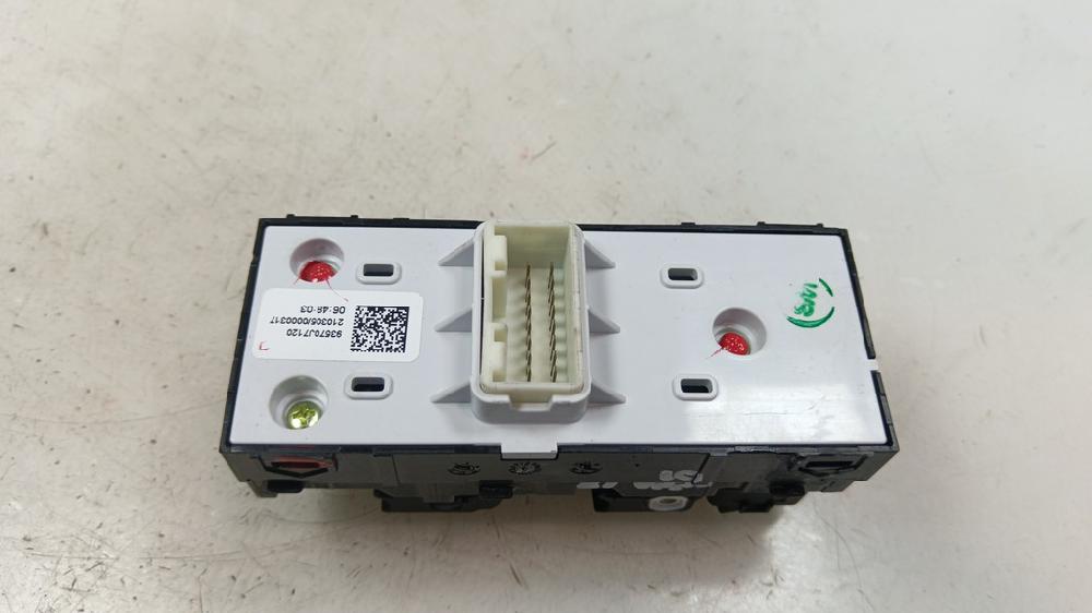 MANDO ELEVALUNAS DELANTERO IZQUIERDO KIA CEED 1.6 CRDI DCT 136CV