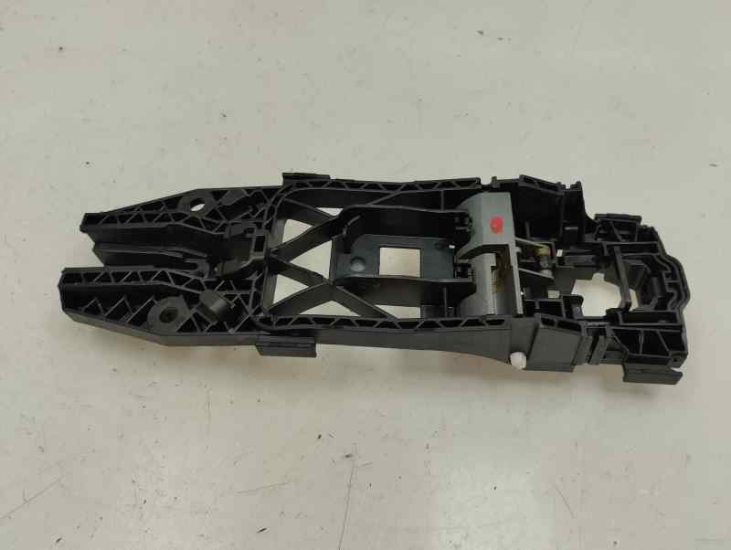 SOPORTE MANETA EXTERIOR PUERTA TRASERA IZQUIERDA SEAT ATECA 2.0 TDI MT 4DRIVE 150CV