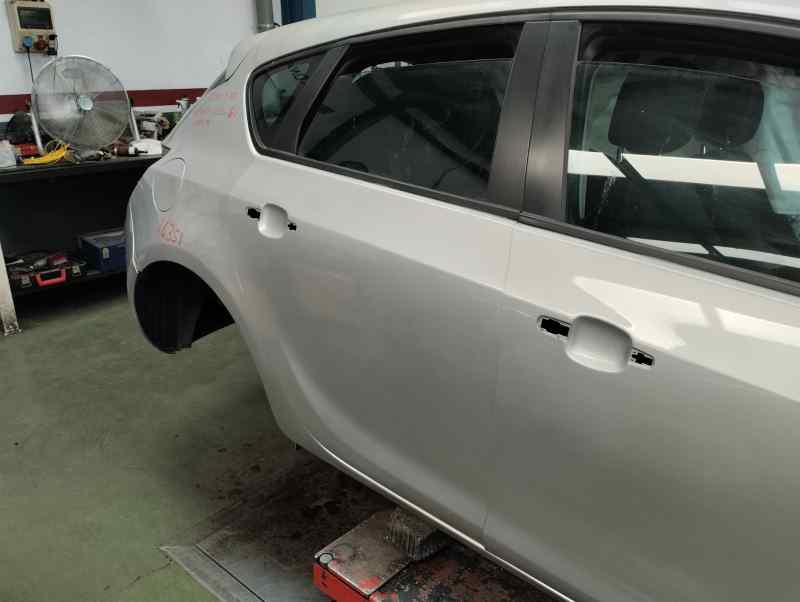 PUERTA TRASERA DERECHA OPEL ASTRA 1.7 CDTI MT 125CV