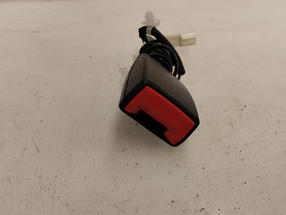 ANCLAJE CINTURON TRASERO DERECHO TOYOTA VERSO 1.6 MT 132CV | 97KW
