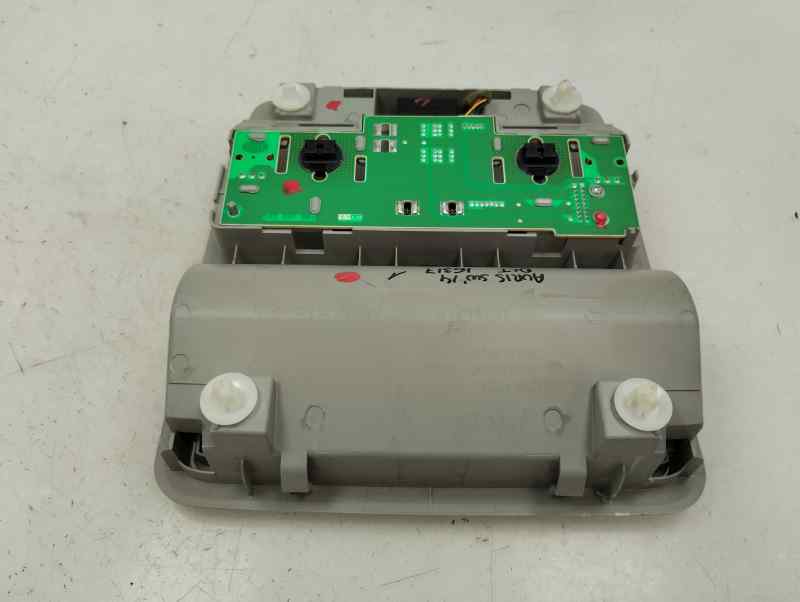 LUZ INTERIOR TOYOTA AURIS 2.0 D-4D MT 124CV | 91KW