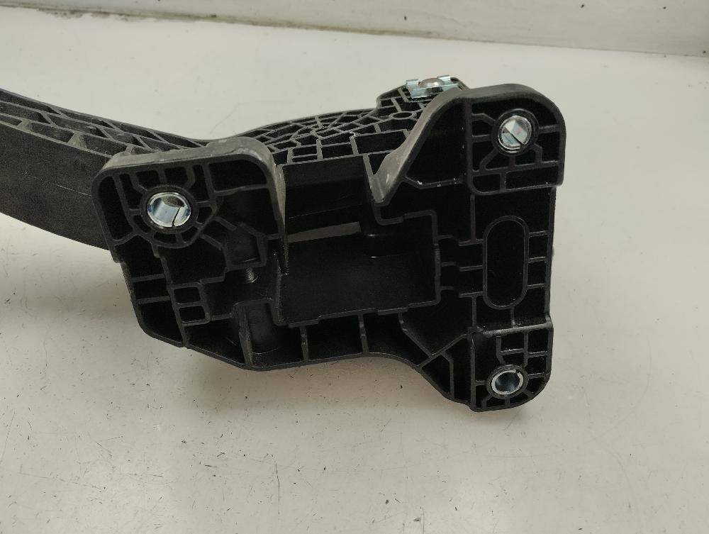 PEDAL EMBRAGUE KIA SPORTAGE 1.6 GDI MT 132CV