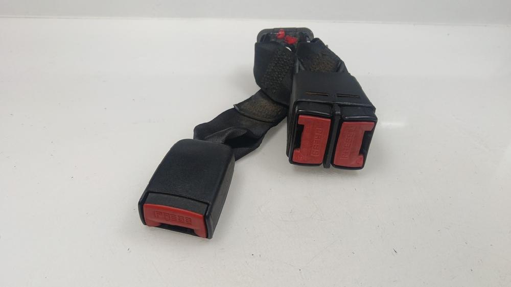 ANCLAJE CINTURON TRASERO IZQUIERDO RENAULT LAGUNA 1.9 DTI MT 100CV
