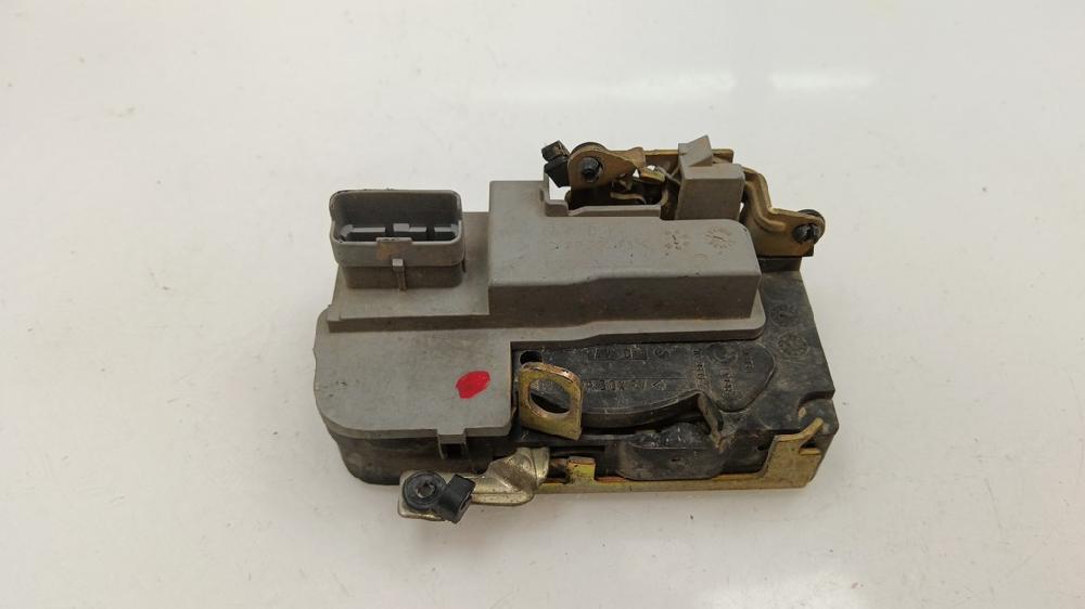 CERRADURA PUERTA DELANTERA DERECHA PEUGEOT 206 1.4 MT 75CV