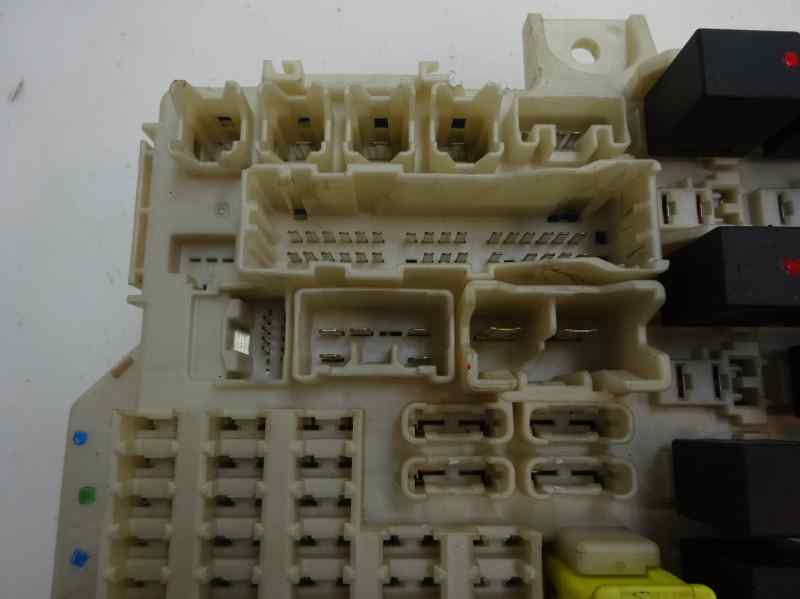 CAJA RELES FUSIBLES MITSUBISHI COLT 1.5 MT 95CV | 70KW