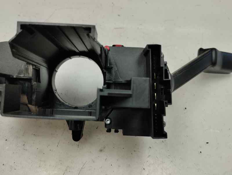 MANDO MULTIFUNCION SEAT ARONA 1.0 AMT 110CV | 81KW