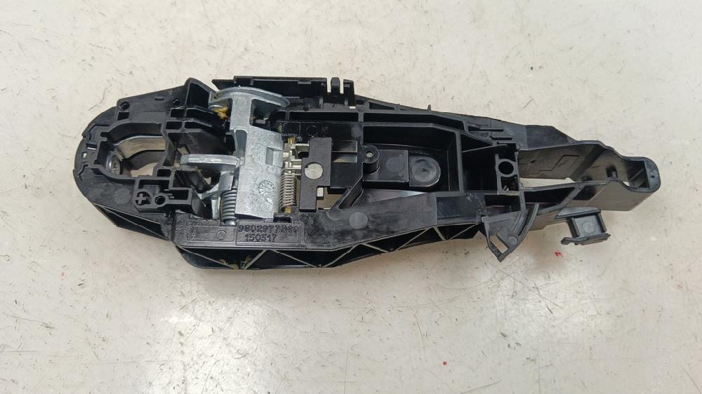 SOPORTE MANETA EXTERIOR PUERTA TRASERA IZQUIERDA CITROEN C4 CACTUS 1.6 MT 99CV | 73KW