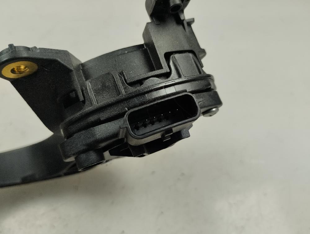 POTENCIOMETRO PEDAL RENAULT CLIO 2023 1.0 MT 101CV