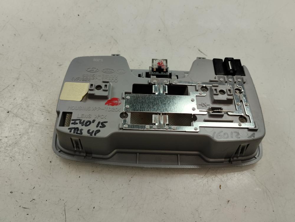LUZ INTERIOR HYUNDAI I40 2015 1.7 CRDI MT 141CV