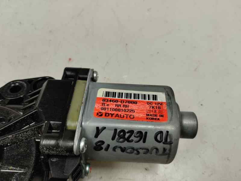 MOTOR ELEVALUNAS TRASERO DERECHO HYUNDAI TUCSON 1.7 MT 115CV