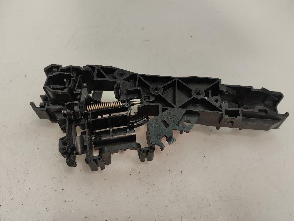SOPORTE MANETA EXTERIOR PUERTA TRASERA IZQUIERDA SEAT LEON 1.5 130CV MT