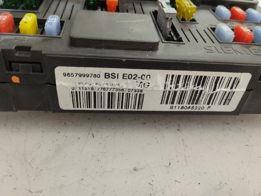 CAJA RELES FUSIBLES CITROEN XSARA PICASSO 1.6 HDI 80CV DIESEL