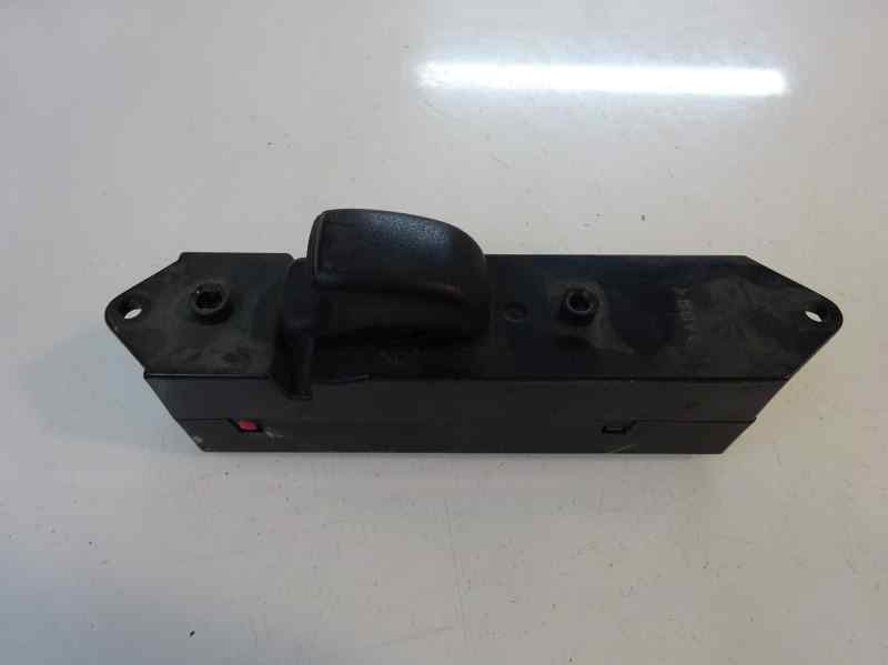MANDO ELEVALUNAS TRASERO IZQUIERDO MITSUBISHI MONTERO SPORT 2.5 MT 115CV | 85KW