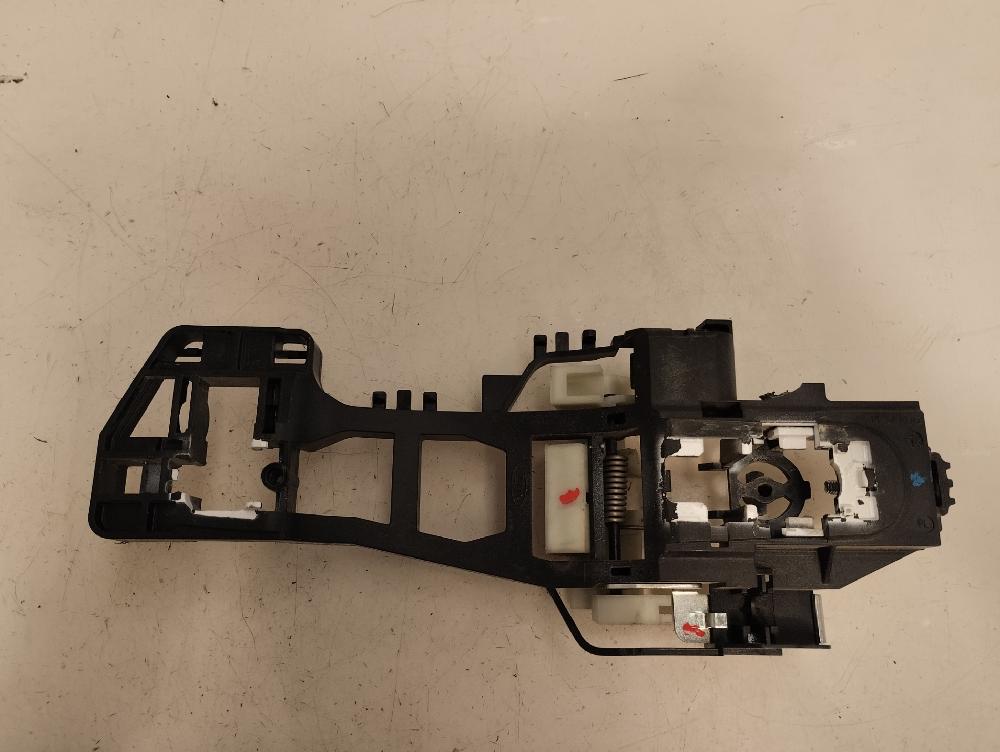 SOPORTE MANETA EXTERIOR DELANTERA IZQUIERDA FORD KUGA 2019 1.5 120CV | 88KW, GASOLINA, MT, ACCIONAMIENTO DELANTERO