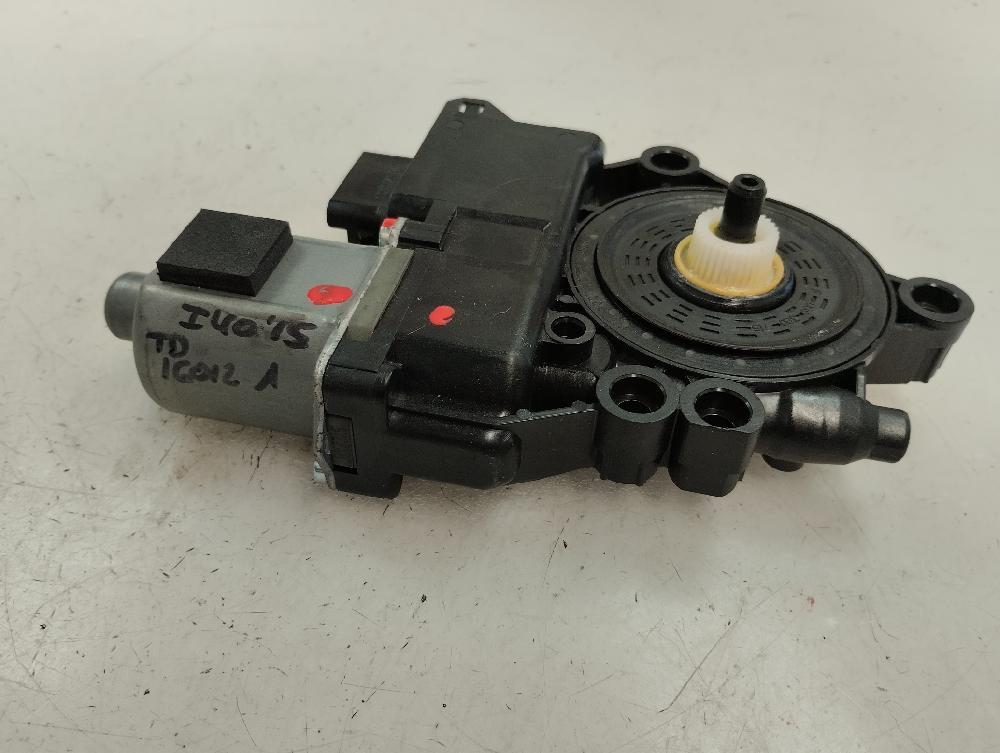 MOTOR ELEVALUNAS TRASERO DERECHO HYUNDAI I40 1.7 CRDI MT 141CV