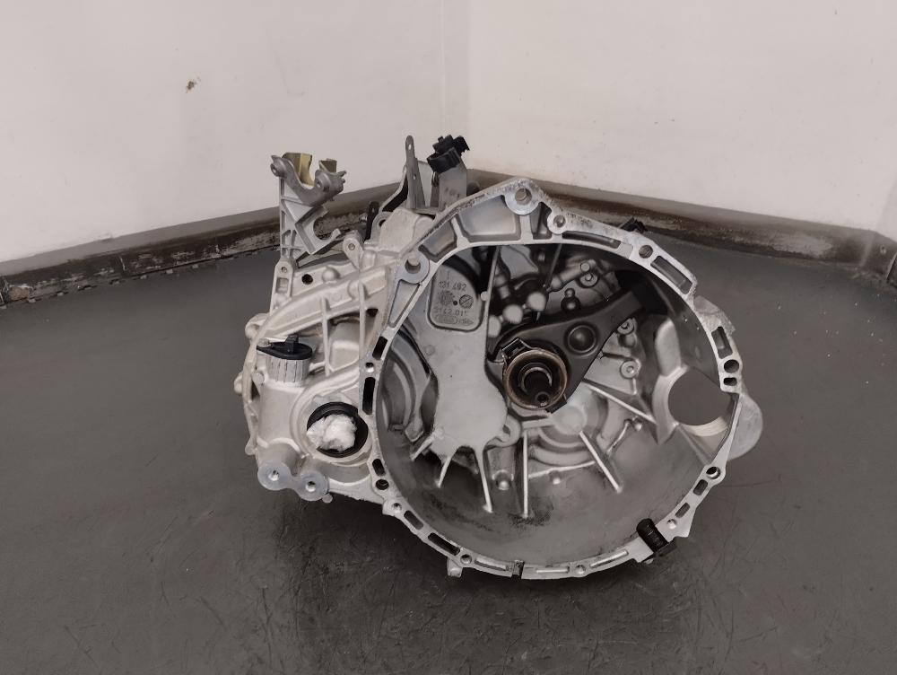 CAJA CAMBIOS NISSAN ALMERA TINO 2.2 TD MT 136CV