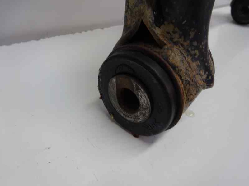 BRAZO SUSPENSION INFERIOR DELANTERO DERECHO SSANGYONG REXTON 2.7 MT RX 270 XDI 165CV