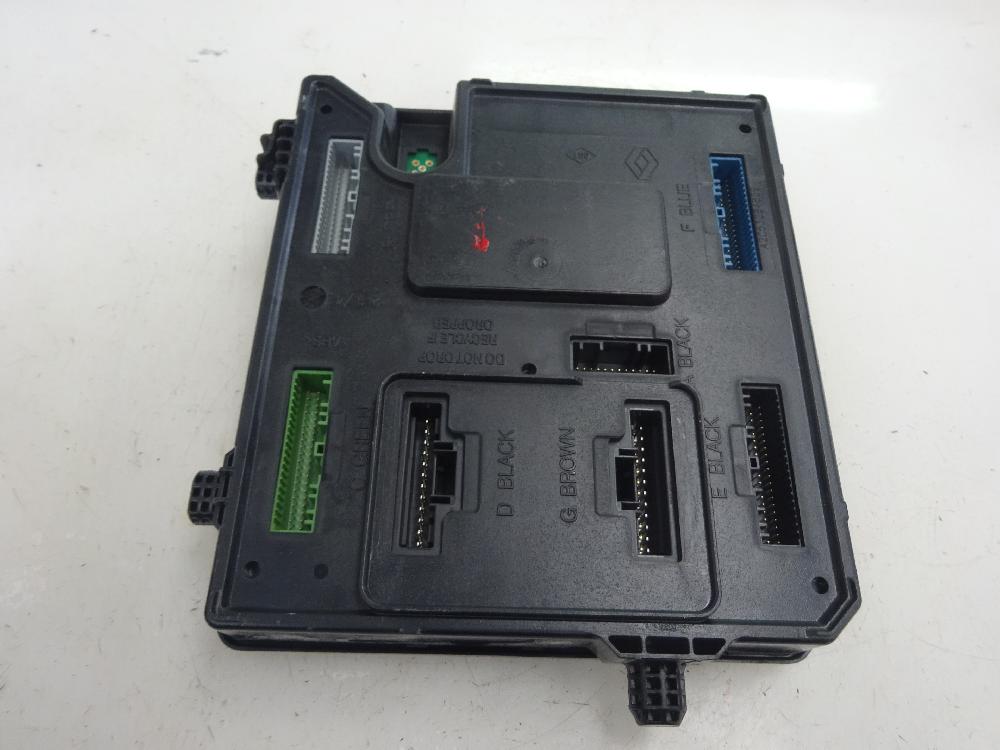 CAJA RELES FUSIBLES RENAULT SCENIC 1.5 DCI MT 5 PLAZAS 110CV