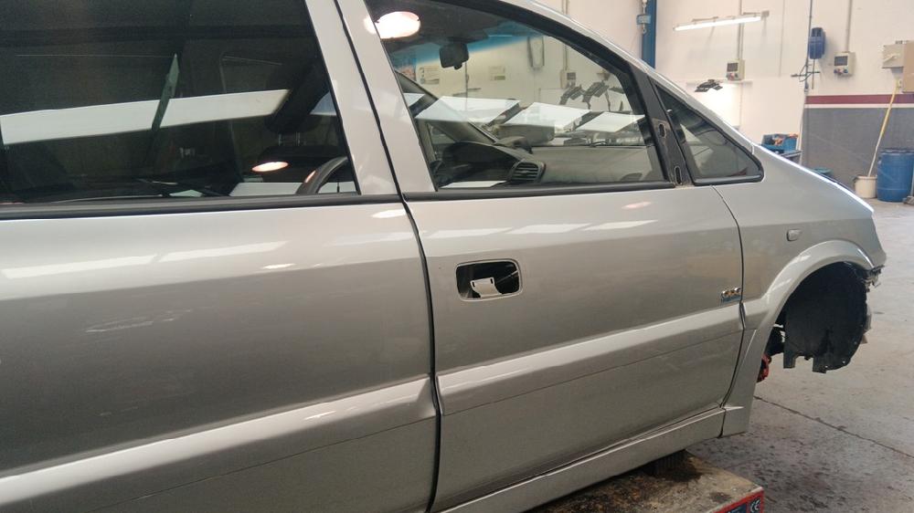 PUERTA DELANTERA DERECHA OPEL ZAFIRA 2.2 DTI MT 125CV | 92KW