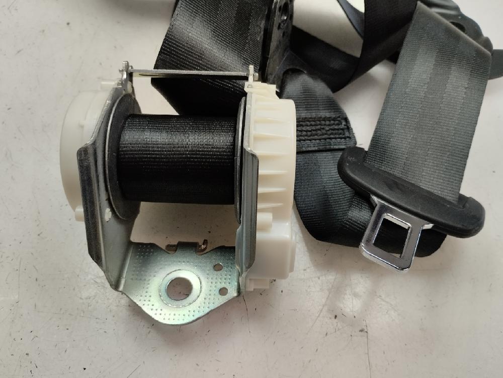 CINTURON SEGURIDAD TRASERO DERECHO VOLKSWAGEN POLO 1.2 TDI MT 75CV