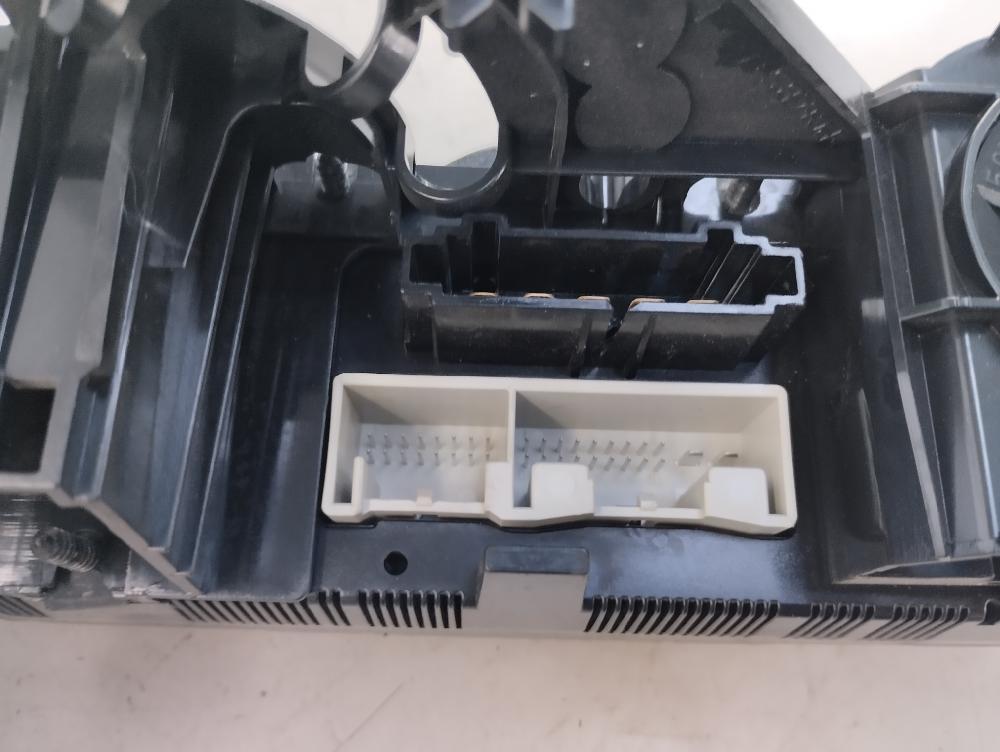 MANDO CALEFACCION AIRE ACONDICIONADO AUDI A3 1.9 TDI MT 105CV | 77KW