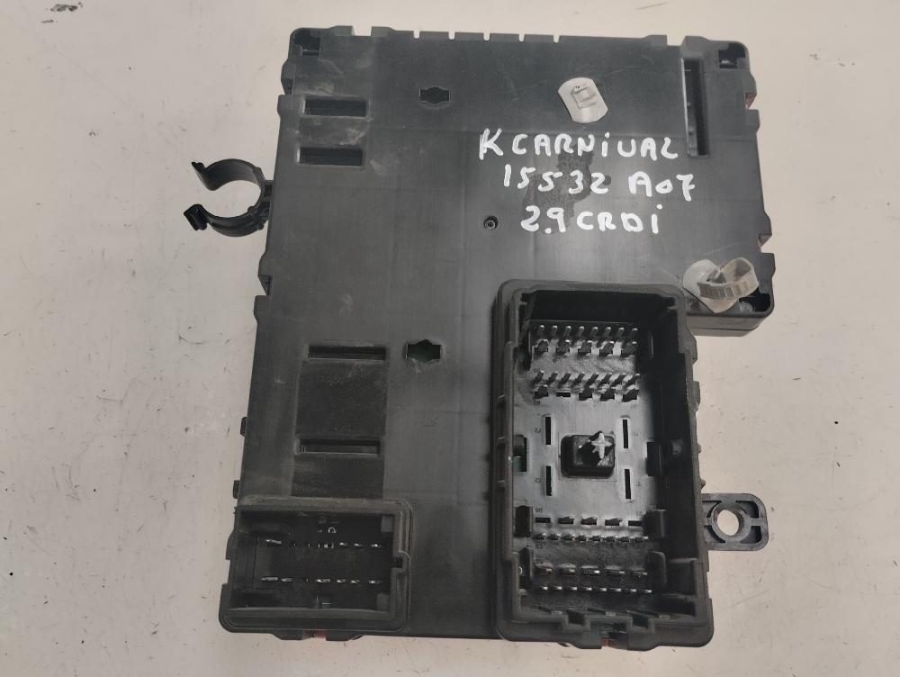 CAJA RELES FUSIBLES KIA CARNIVAL 2.9 CRDI MT 182CV