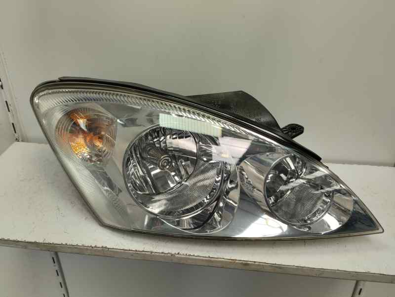 FARO DERECHO KIA CEED 1.6 MT 116CV | 85KW
