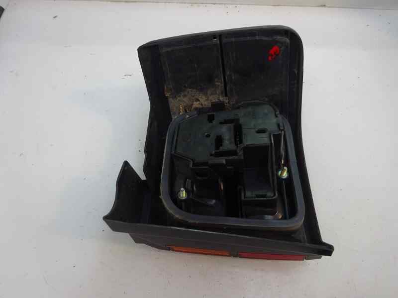 PILOTO TRASERO IZQUIERDO VOLKSWAGEN PASSAT 1993 2.0 MT 115CV