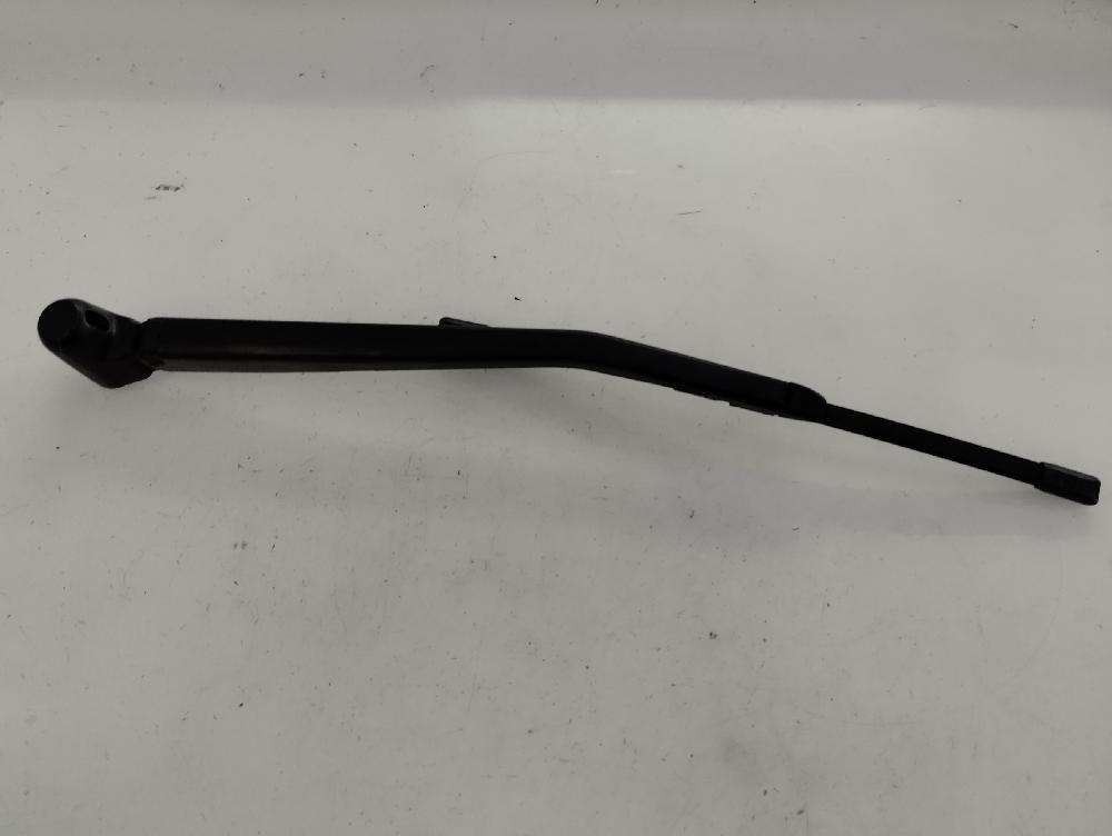BRAZO LIMPIA TRASERO BMW SERIE 1 2.0 MT 150CV | 110KW