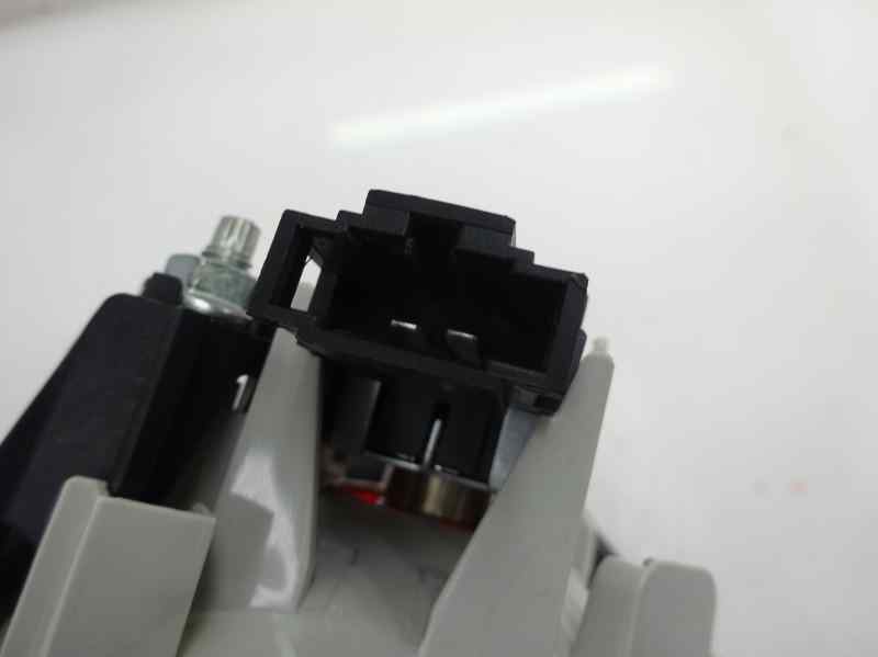 PILOTO TRASERO IZQUIERDO INTERIOR AUDI A4 2.0 TDI MT 140CV | 103KW