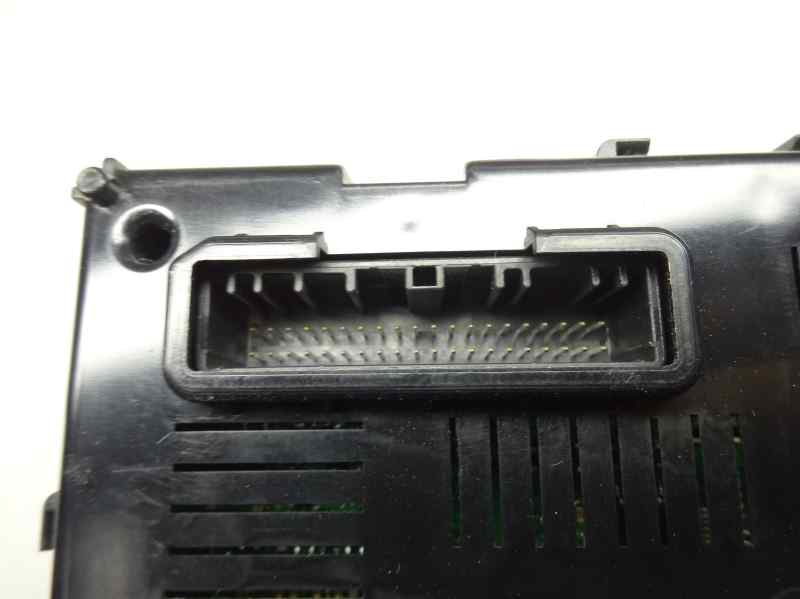 CAJA RELES FUSIBLES RENAULT CLIO 1.5 DCI MT 85CV