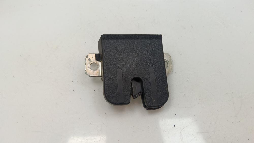 CERRADURA MALETERO PORTON VOLKSWAGEN POLO 1.4 16V MT 75CV | 55KW