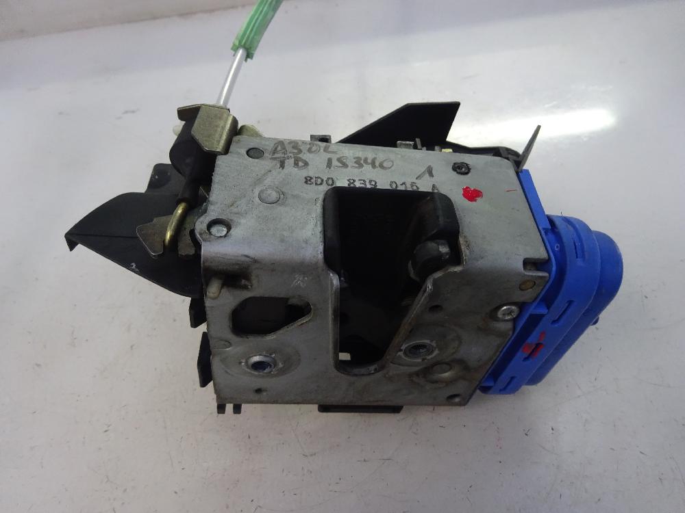 CERRADURA PUERTA TRASERA DERECHA AUDI A3 1.6 MT 102CV