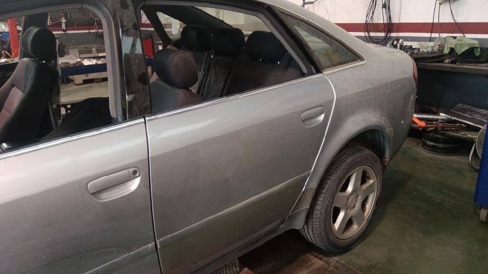 PUERTA TRASERA IZQUIERDA AUDI A6 2.5 TDI MT 150CV